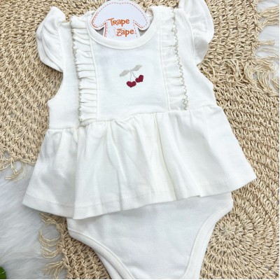 Conj. Body Bordado Cerejinha e Short Vermelho